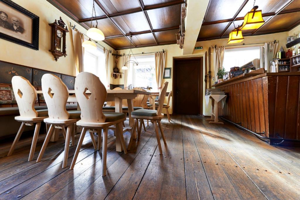 Hotelchen Doellacher Dorfwirtshaus Großkirchheim Esterno foto